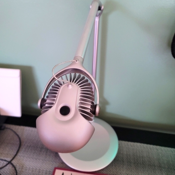Humanscale Element 790 task light - Picture 6 of 7